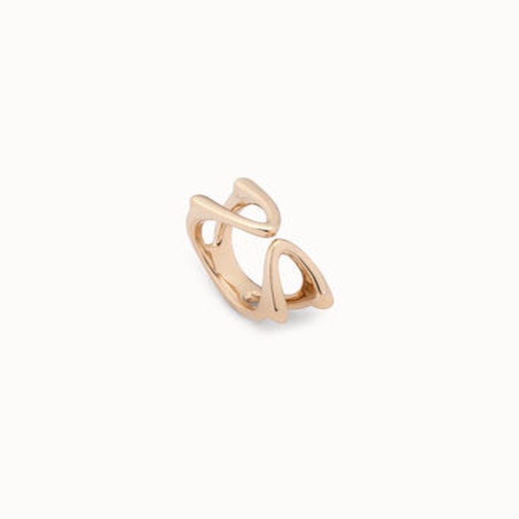 Anillo bañado en oro 18K abierto con dos "vs" enfrentadas, D